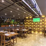 The Hotel 3*
