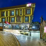 The Hotel 3*