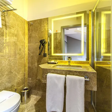 Hann Hotell 3*