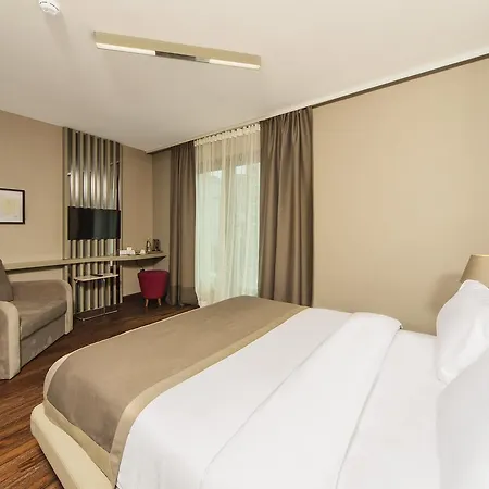 Hann Hotel 3*
